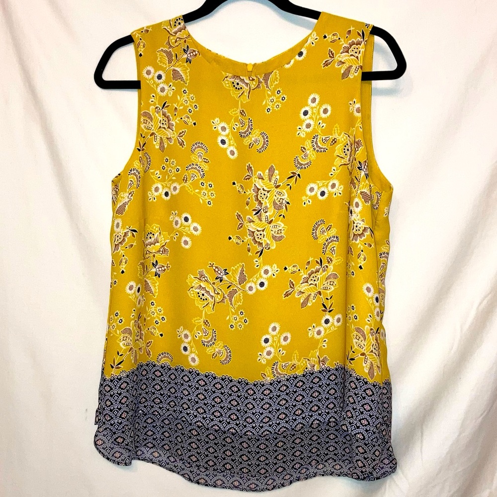 Sleeveless blouse
